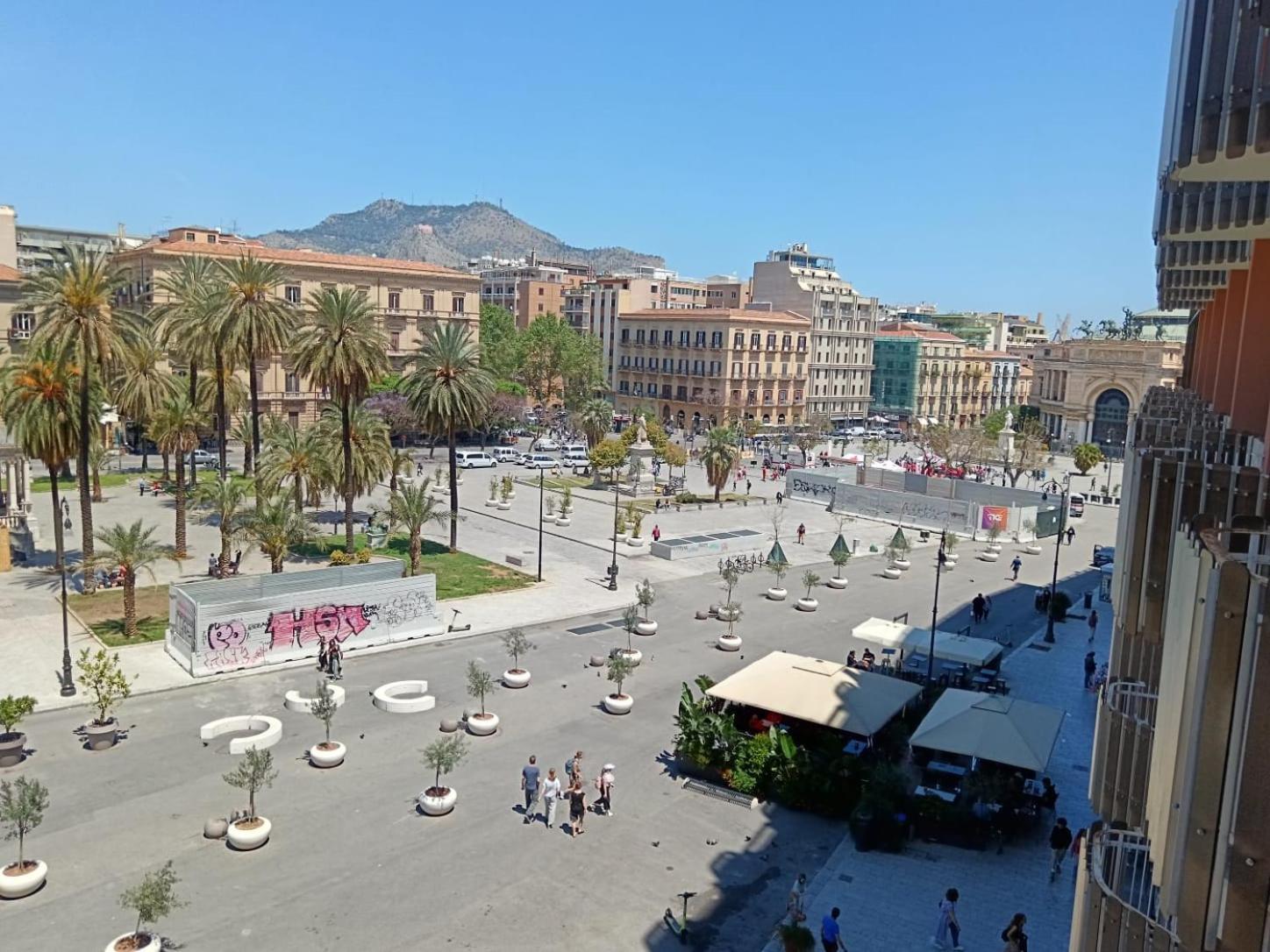 Politeama Suite Palermo Bagian luar foto