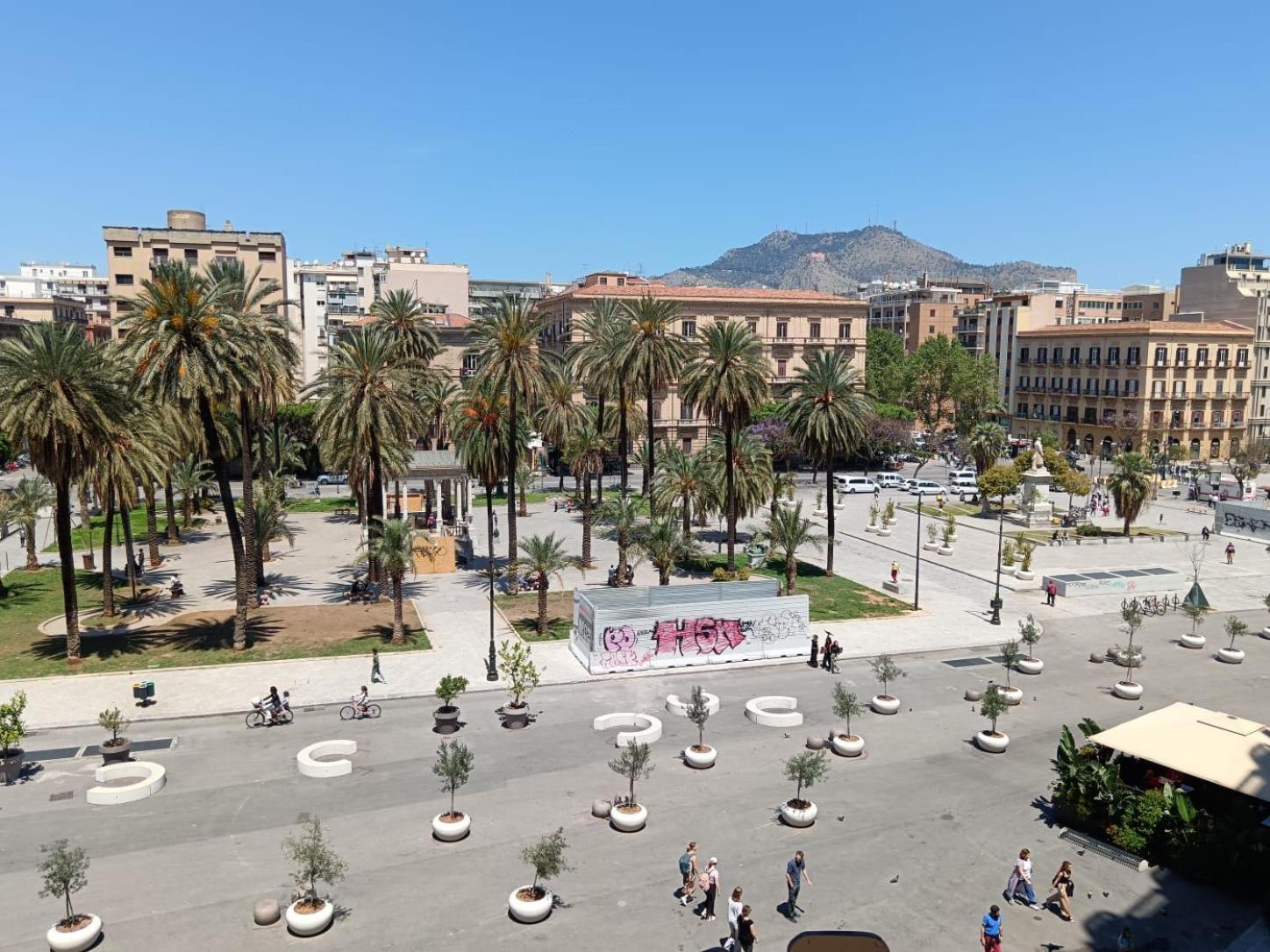 Politeama Suite Palermo Bagian luar foto