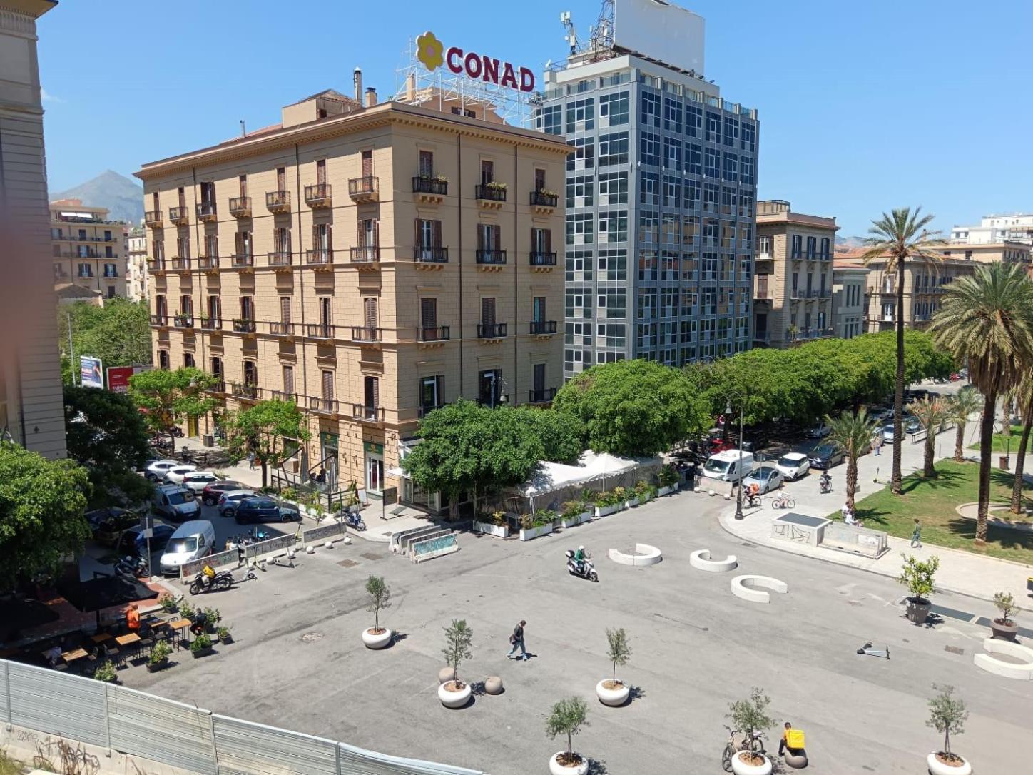 Politeama Suite Palermo Bagian luar foto