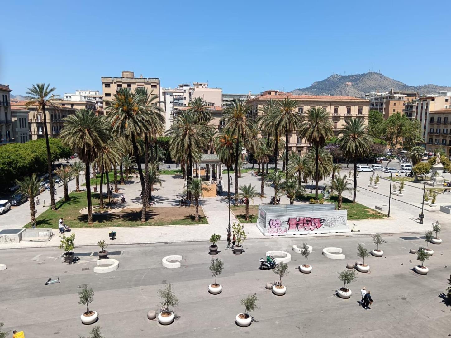 Politeama Suite Palermo Bagian luar foto